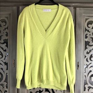 Richard Grand cashmere green v-neck sweater